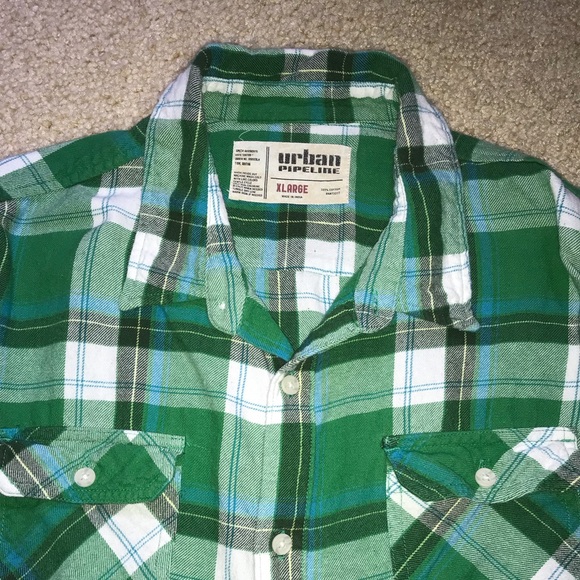 Urban Pipeline Button Down Plaid Flannel Shirt - Picture 2 of 4